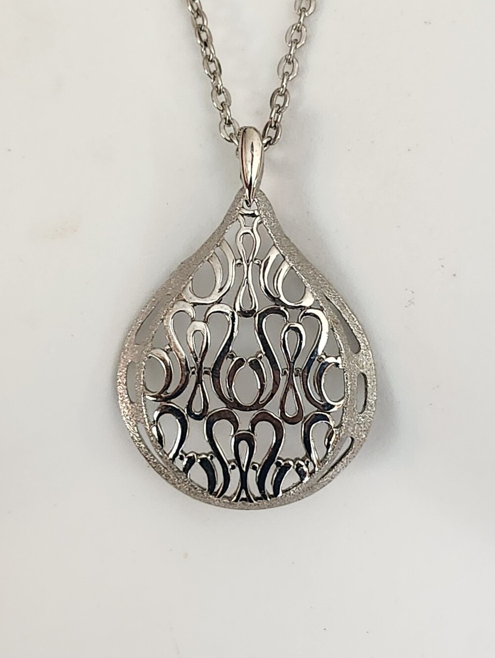 Silver Tone Teardrop Filigree Pendant Necklace